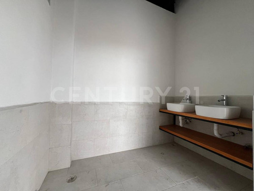 Renta De Local Comercial, Av. Chimalhuacán, Nezahualcóyotl.