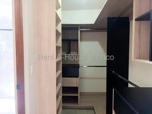 Zákia, Renta - Casa Con Cuarto De Tv, 3 Recámaras, Amenidades