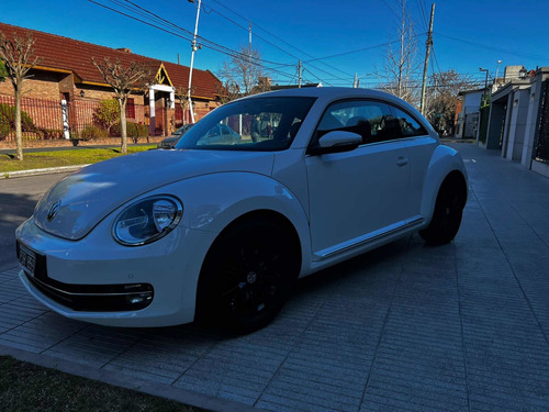 Imagen 1 de 15 de Volkswagen The Beetle 2015 1.4 Design Dsg