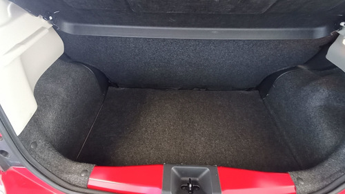 Imagen 11 de 14 de Nissan March 2020 1.6 Exclusive At