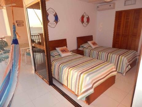 Imagen 7 de 14 de Apartamento En Renta Primera Linea Del Mar En Bello Horizonte - 005 R