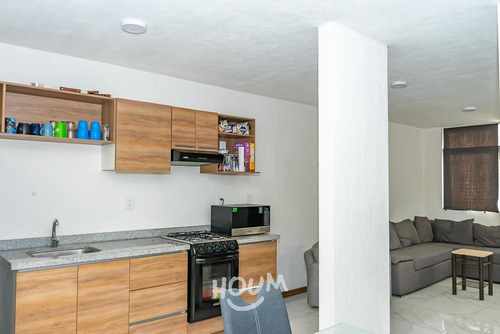Casa En Toluquilla, San Pedro Tlaquepaque Con 2 Recámaras, 81 M², Id: 76452