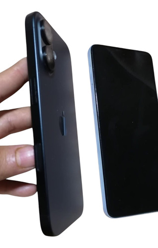 Iphone 16 Negro Para Piezas O Desbloqueo. Negro