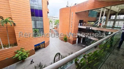 Local En Alquiler - Mls #25-5337