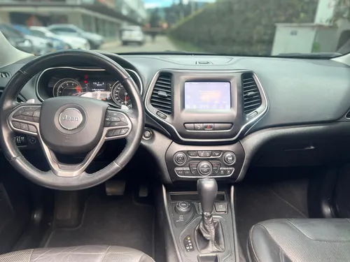Jeep Longitud Modelo 2020