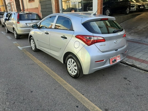 Imagem 2 de 9 de Hyundai Hb20 1.0