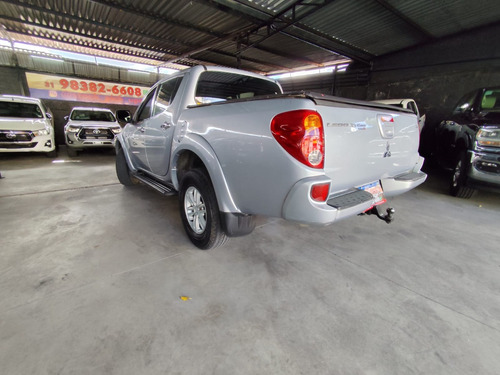Mitsubishi L200 3.2 Triton Hpe Cab. Dupla 4x4 Aut. 4p