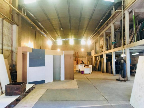 Imagen 2 de 4 de Galpon En Venta En Merlo Sur
