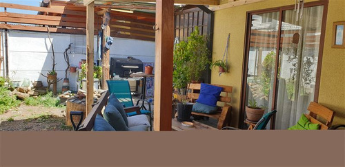 Casa En Venta De 2 Dorm. En Talca