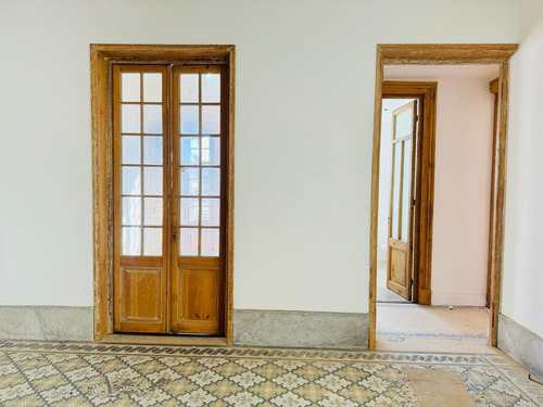 Oficina En Juan Carlos Gómez & Piedras