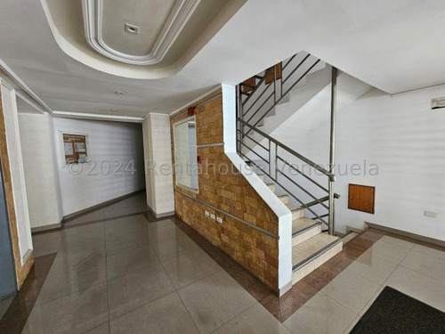 Vendo Apartamento En Urbanización Los Caobos, Código 25-15272 Cm Leer Descripción
