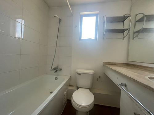 Se Vende Casa De 3 Dormitorios En Curauma, Valparaíso