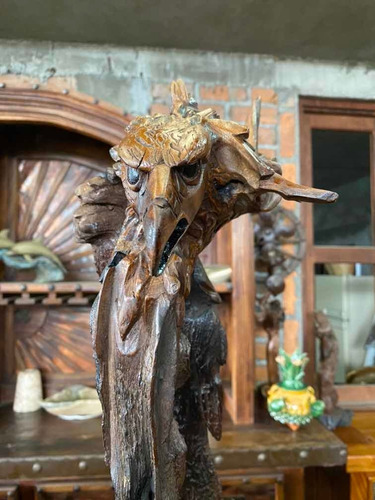 Hermosa Escultura Aguila En Raiz De Nogal Estilo Antiguo.
