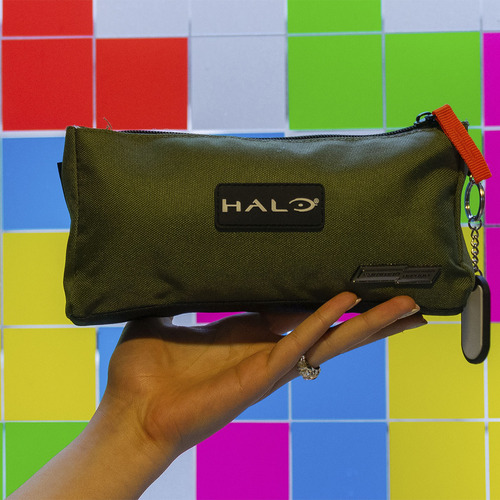 Mochila Halo Edicion Legendaria Color Verde Musgo Diseño De La Tela Liso
