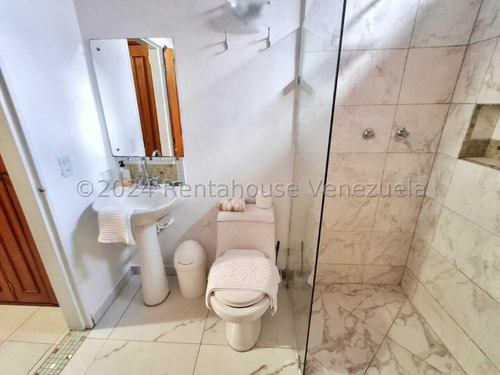 Venta Casa Con Ubicacion Estratégica En La Av Intercomunal Cabudare-barquisimeto Rah Ve