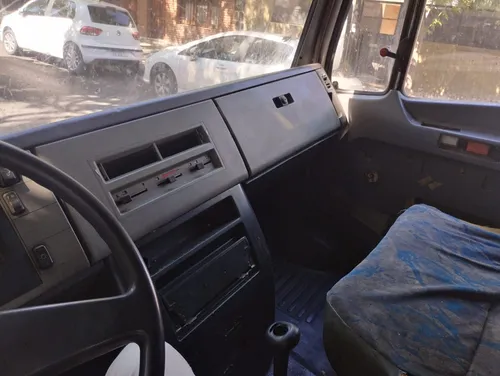 Camion Mercedes-benz 710, Año 1995, Con Caja Y Equipo/frio.