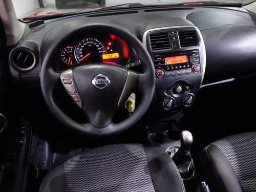 Nissan March March 1.0 SV 16V FLEX 4P MANUAL