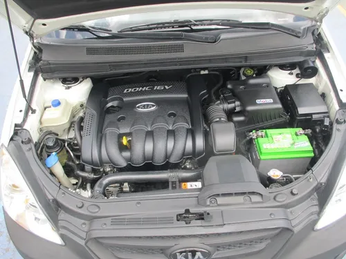 Kia Carens EX 2000CC AT AA