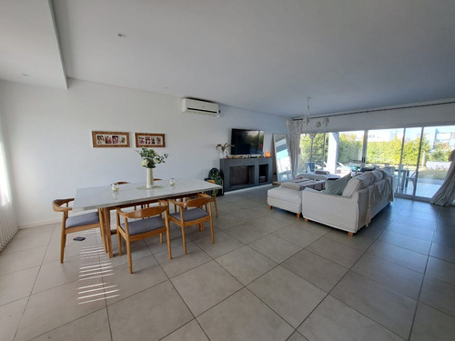 Imagen 10 de 30 de Venta Casa Lote Interno Tipas Nordelta Pileta