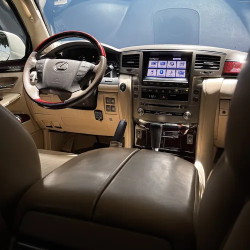 Lexus LX 5.7 570