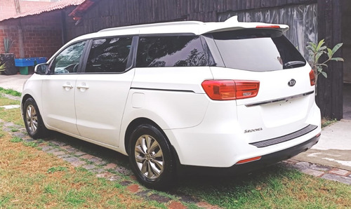 Kia Sedona 2.0 Lx At