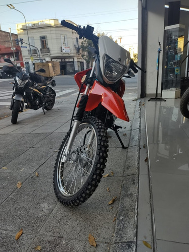 Imagen 10 de 15 de Motomel Skua Xtreme 125cc 0 Km Financia Solo Con Dni