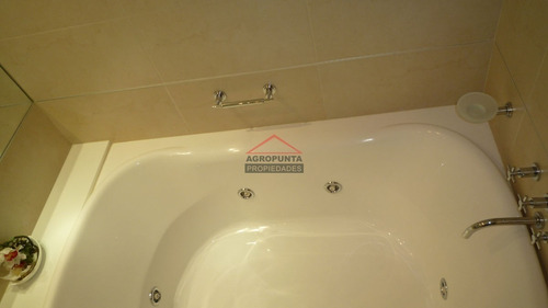 Apartamento En Brava, 3 Dormitorios *- Ref: 1291