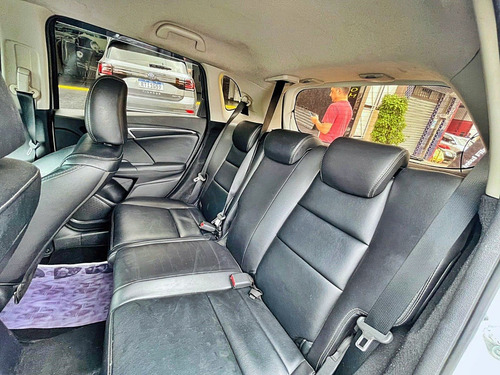 Imagem 12 de 12 de Honda New Fit Ex 1.5 Cvt Revisado S Detalhes