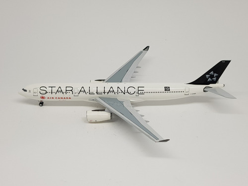 Miniatura Aeroclassics 1:400 Air Canada Star Alliance