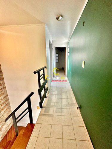 Hermosa Casa 5 Amb En Venta En Barrio Altos De Podesta / Reservada !!!
