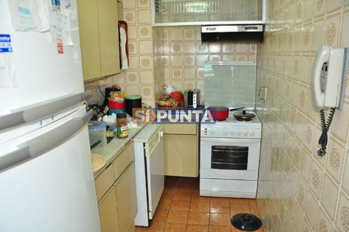 Imagen 6 de 11 de Apartamento En Playa Mansa