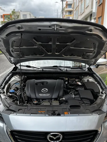Mazda 3 2.0 Touring