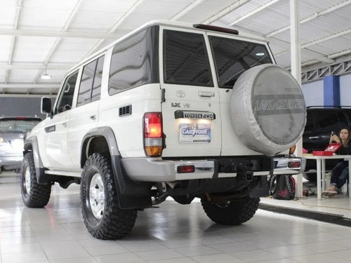 Imagen 4 de 4 de Toyota Land Cruiser Lx