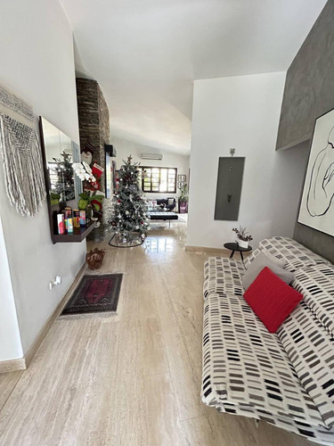 Josefina Toledo: Hermosa Casa En Venta En Guataparo Country Club, 980m², Pisos En Mármol, Pozo Y Planta, Caney, Parrillera, Bellas Áreas Verdes, Alta Seguridad, 219257