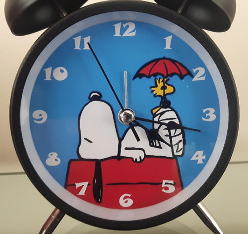 Imagen 2 de 2 de Reloj Despertador Estilo Vintage Snoopy Lindo Regalo