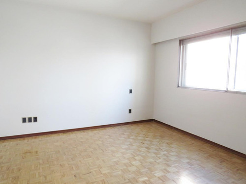 Imagen 11 de 18 de Venta Apartamento Tres Dormitorios Y Garage Pocitos