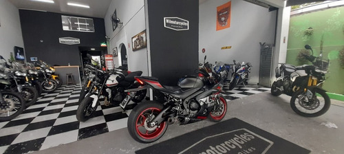 Imagem 12 de 13 de Suzuki Gsx-r1000a