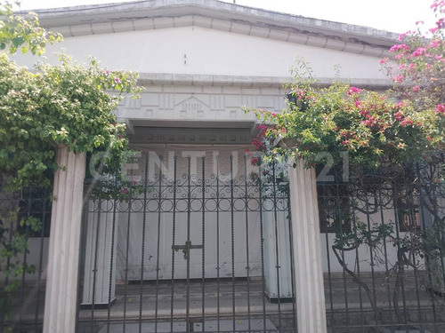 Local Comercial En Renta En Jardines De Los Claustros I, Tultitlán, Edo. Méx.
