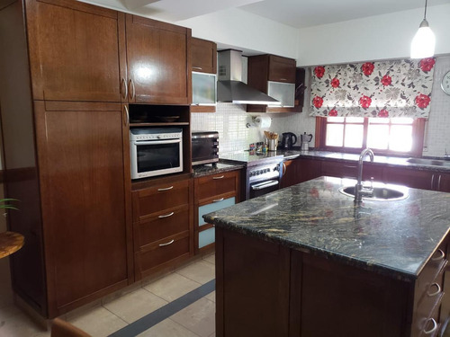 Imagen 7 de 30 de Casa En Venta 5 Ambientes Martinez