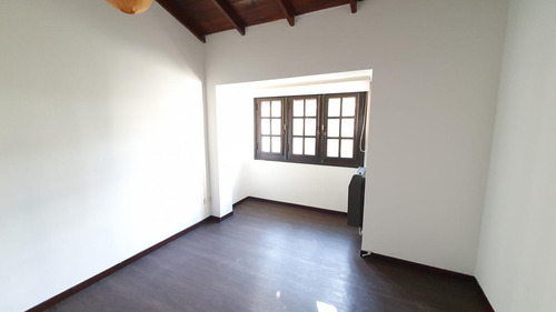 Casa 3 Ambientes En Zona Residencialexcelente Ubicación Y Comodidades- En Alquiler