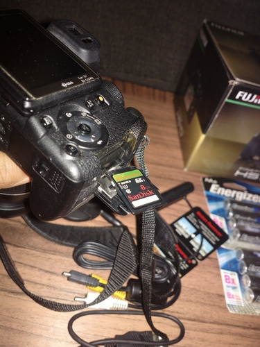 Câmera Fuji Hs10 + Acessório Para Usar Diretamente Na Tomada