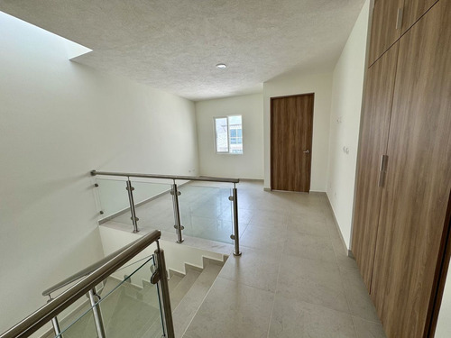 Ambiente Tranquilo- La Vista Residencial