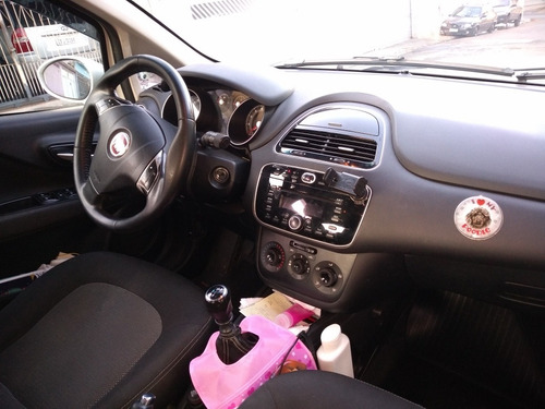 Fiat Linea 2015 1.8 16v Essence Flex 4p