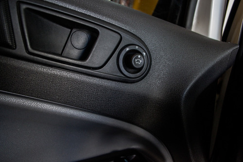 Imagen 6 de 24 de Ford Ecosport 2016 1.6 S 110cv 4x2 Aa445 Nv