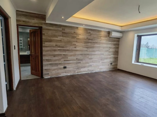Parcela Con Casa Y Galpón , Comuna Isla De Maipo