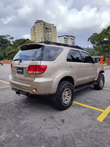 Toyota Fortuner Sr5
