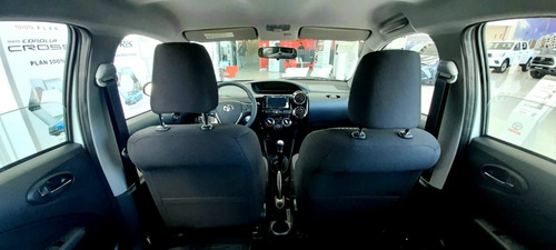 Imagen 4 de 15 de Toyota Etios 5p 1.5 Xls Pack Mt 2022