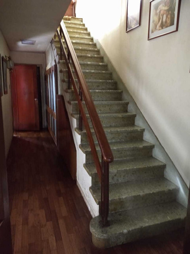 Imagen 12 de 14 de Casa De 5 Ambientes, 3 Baños, Pileta, Quilmes, Muy Bien Ubic