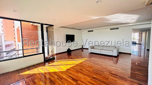Maritza Lucena Vende Apartamento Moderno Y Espacioso, Al Este De Barquisimeto, Remodelado, Acabados De Primera, Amplios Espacios, Para Disfrute En Familia, Agua, Luz, Vigilancia 24/7, Vista Panorámica
