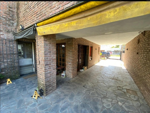 Hermoso Chalet. Moreno Sur.